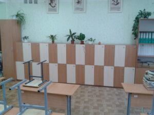 Фото Шкафчики в школьный класс